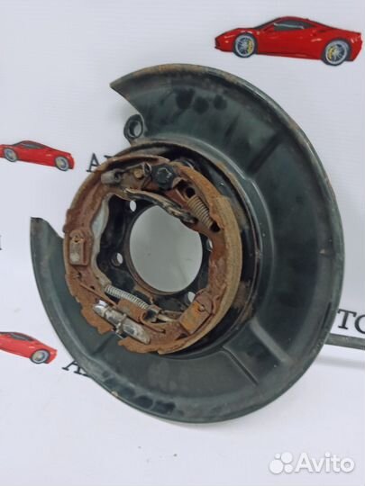 Щит тормозной задний правый Nissan X-Trail T31