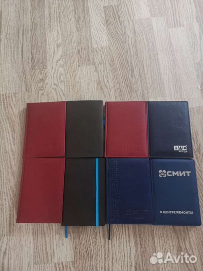 Ежедневники и блокноты
