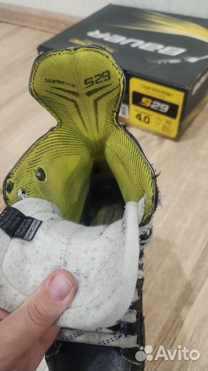 Продам хоккейные коньки