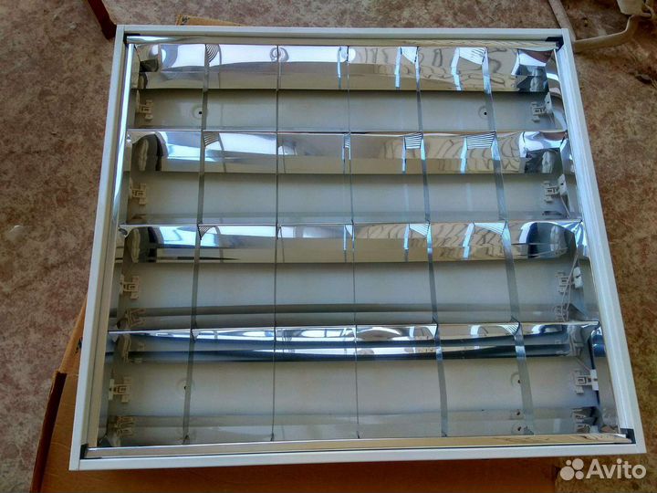 Светильники и люминесцентные лампы