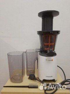 Соковыжималка шнековая Kenwood PureJuice jmp400wh