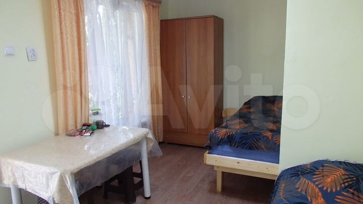 Дом 43 м² на участке 4,4 сот.