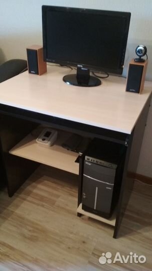 Мини компьютерный стол