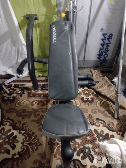 Силовая скамья со стойками Torneo