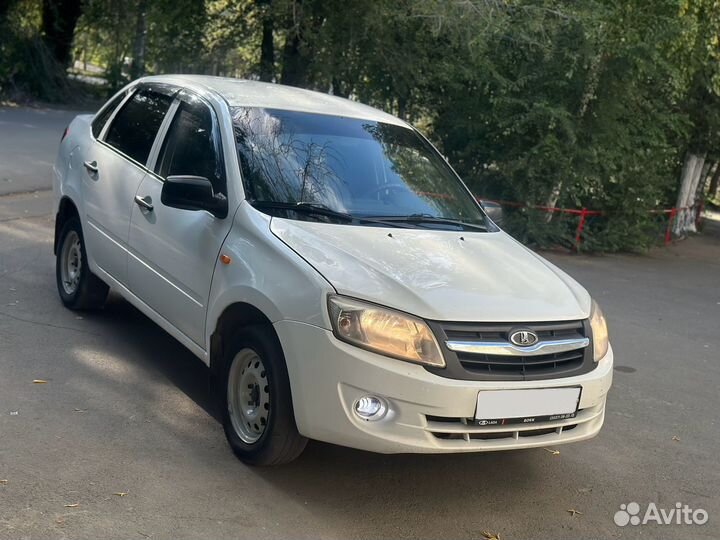 LADA Granta 1.6 МТ, 2013, 185 000 км