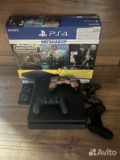 Sony playstation 4 slim 1tb+17игр+2геймпада