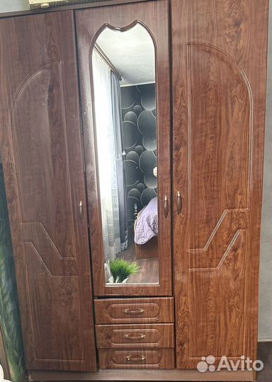 Спальный гарнитур