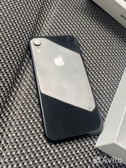 iPhone Xr, 64 ГБ