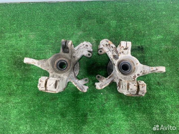 Кулак поворотный передний Ford Focus хэтчбек 1.6L