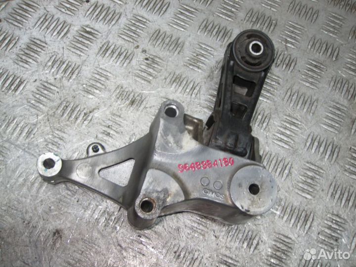 Кронштейн двигателя Peugeot 607 3.0 АКПП 2004—2010