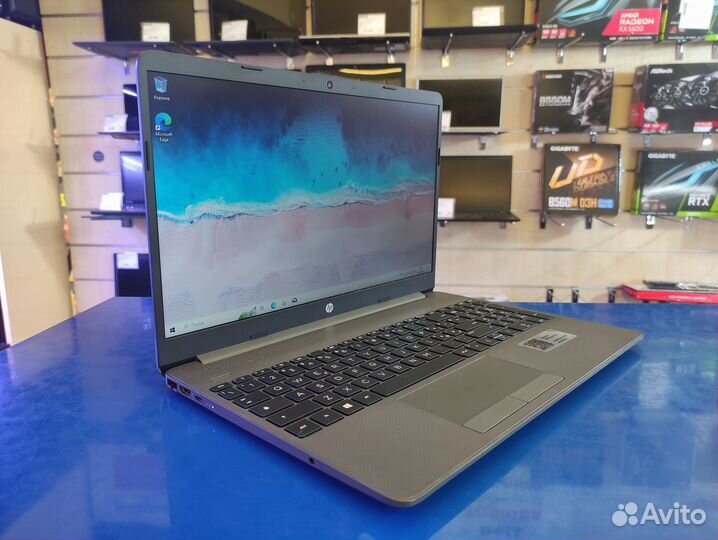 Ноутбук HP 15.6