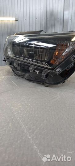Фара правая Toyota Rav4 50.Рав.4