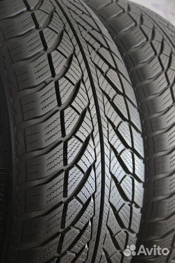 Goodyear UltraGrip Performance 2 255/55 R21 106H