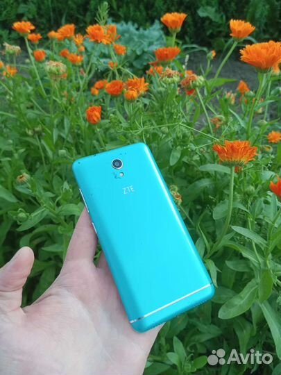 Смартфон zte