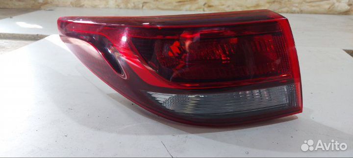Фонарь задний левый Kia Rio 2020
