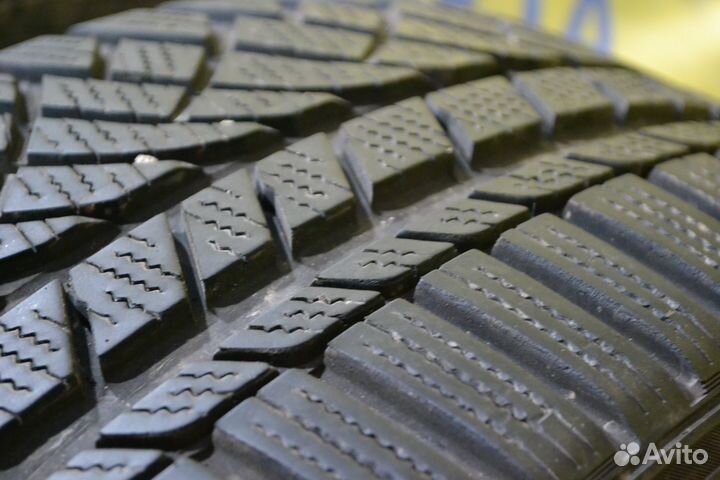 Kumho WinterCraft WP72 245/50 R18