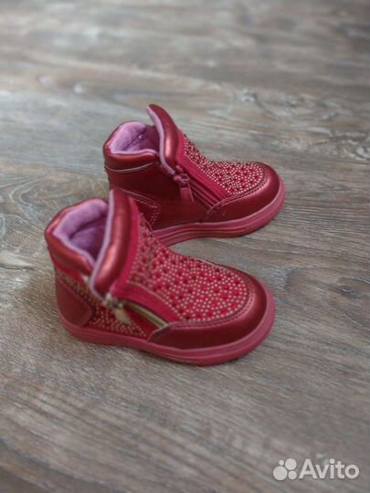 Ботинки для девочки