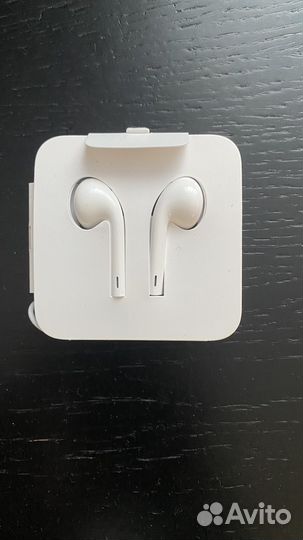 Наушники для iPhone проводные