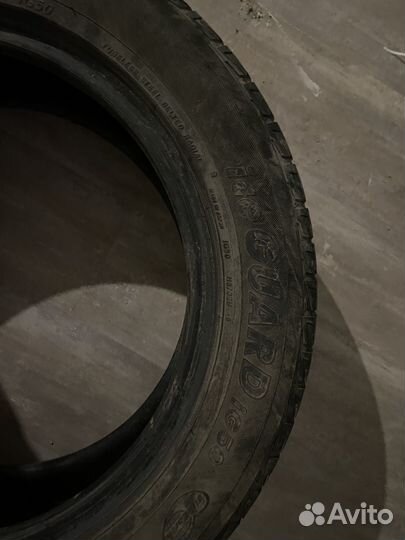 Yokohama Ice Guard IG50 215/55 R16