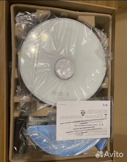 Робот пылесос Elari