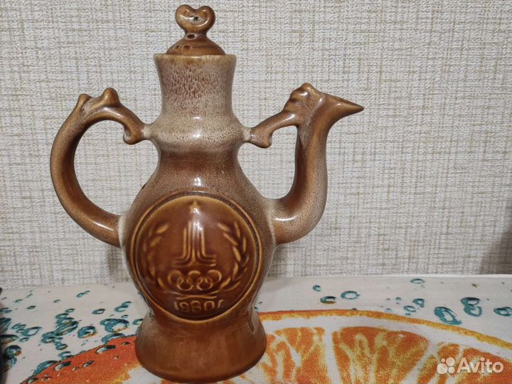 Олимпийский кувшин ссср,зебры, куница, керамика