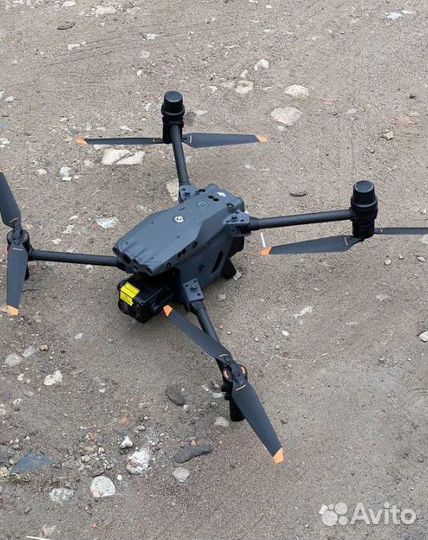 Квадрокоптер Matrice 30T