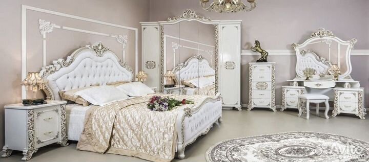 Спальный гарнитур