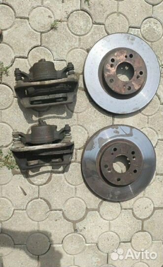 Суппорта, передние тормоза Хонда Аккорд 7