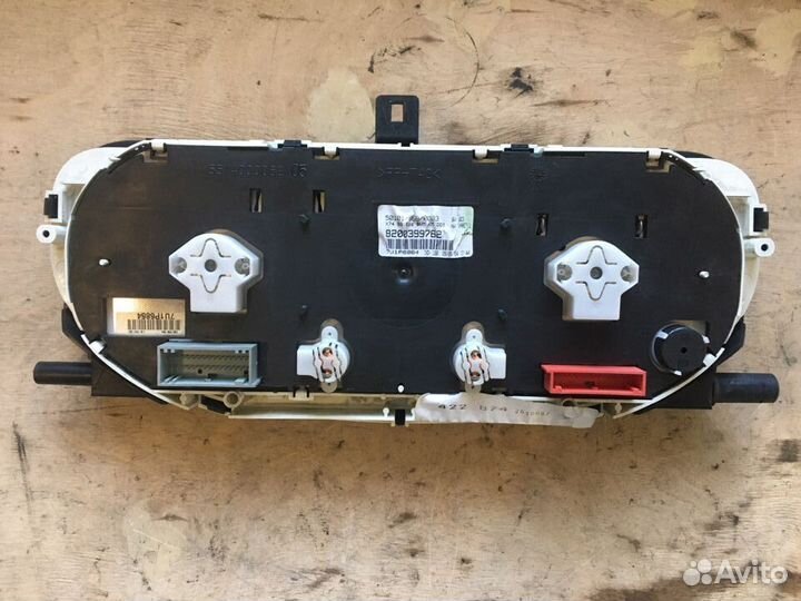 Панель щиток приборов Renault Laguna 2