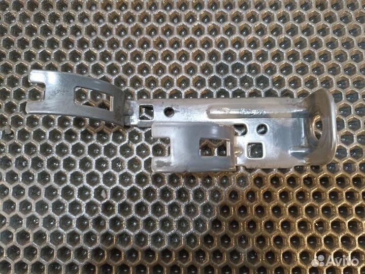 Кронштейн тормозных трубок Renault T, Volvo FH