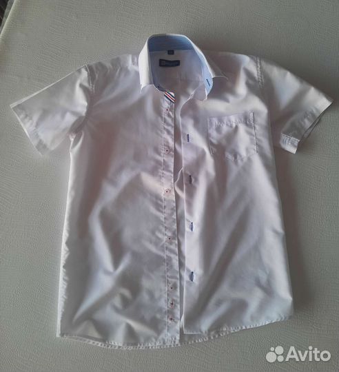 Рубашка фирмы Brostem с коротким рукавом