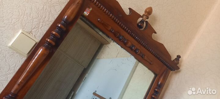 Зеркало настенное старинное рама резьба дерево