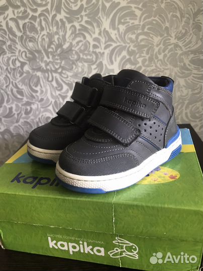 Детские ботинки