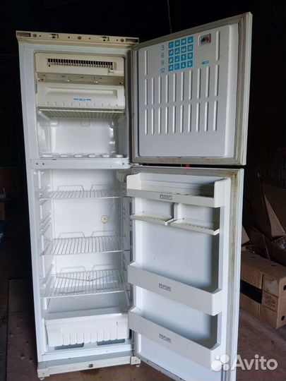 Холодильник на запчасти