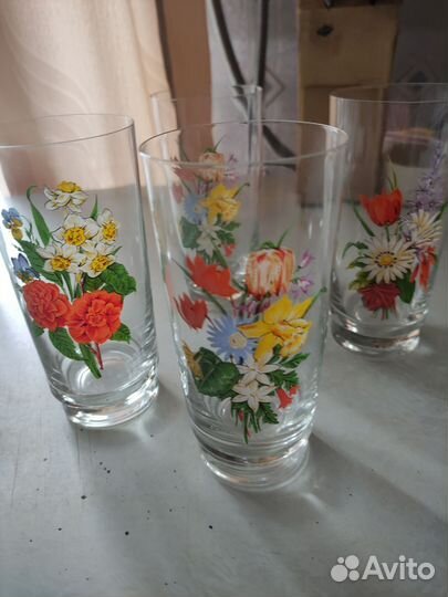 Стаканы для сока и воды