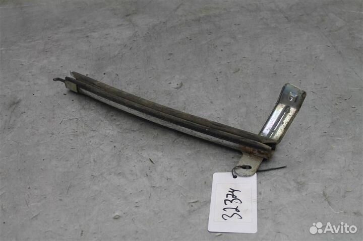 Направляющая стекла двери передней правой Nissan