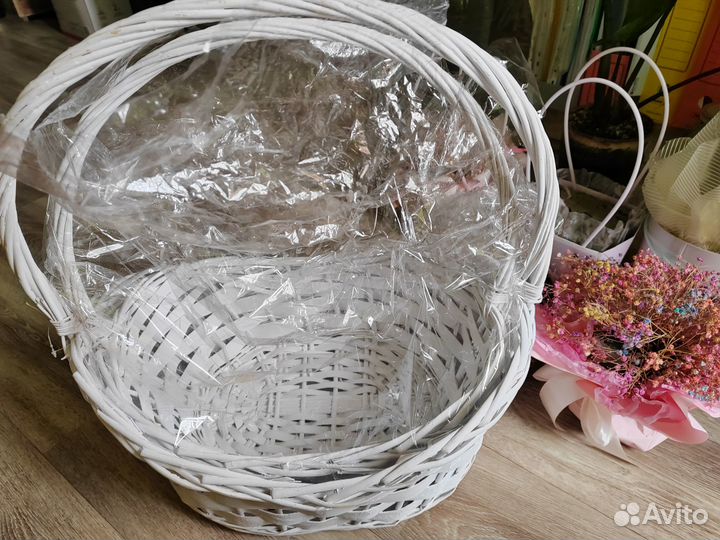 Корзина плетеная