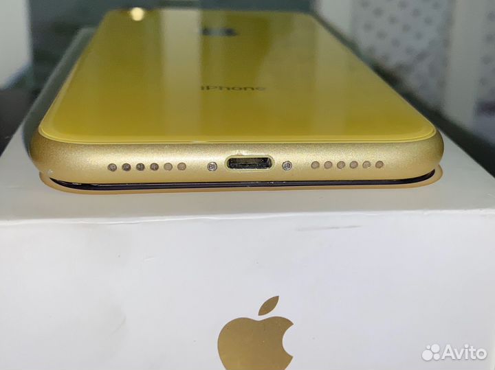 iPhone Xr, 64 ГБ