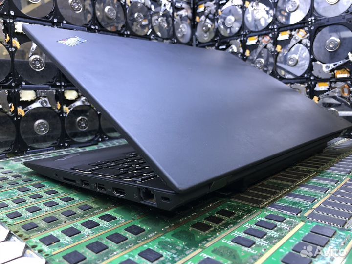 Thinkpad T580 i7-8, fullhd IPS, ssd256, ram16