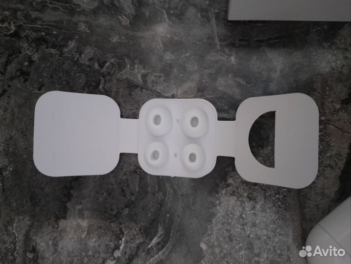 Беспроводные наушники apple airpods