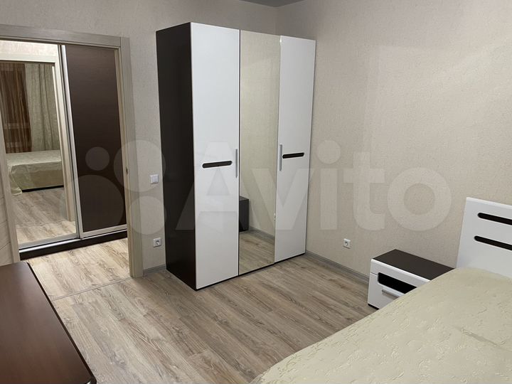 2-к. квартира, 57 м², 10/16 эт.