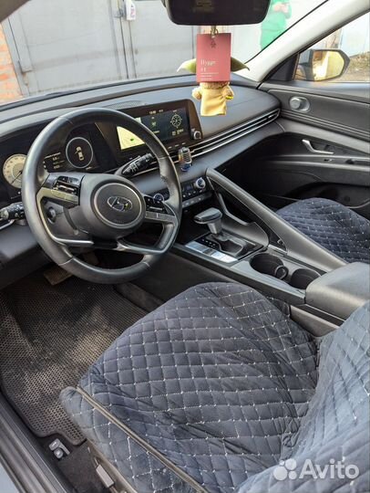 Hyundai Elantra 2.0 AT, 2022, 34 508 км