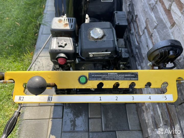 Снегоуборщик Huter бензиновый