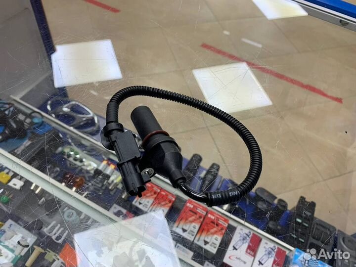 Датчик положения коленвала Матиз