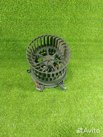 Мотор печки Ford Fusion хэтчбэк 1.4 2007