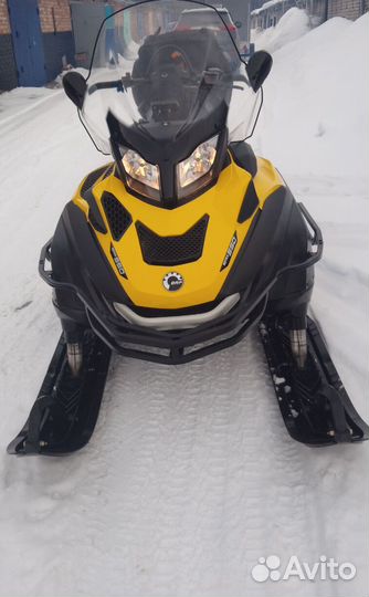 Снегоход скандик 550