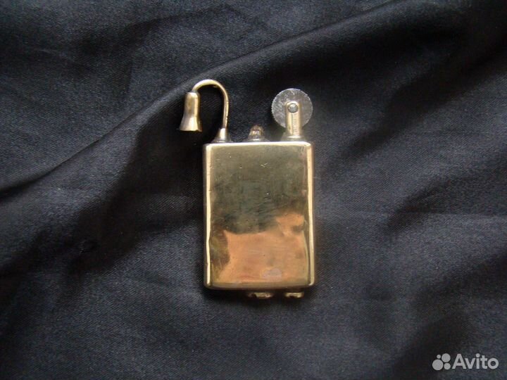 Старинная зажигалка