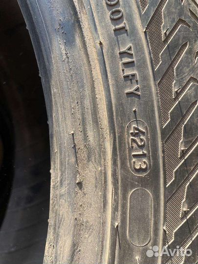 Nokian Tyres Hakkapeliitta 8 245/50 R18 100E