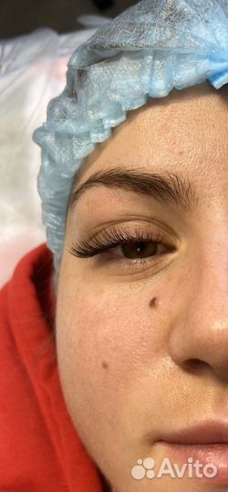 Наращивание ресниц, окрашивание бровей