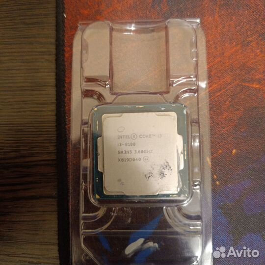 Процессор i3 8100